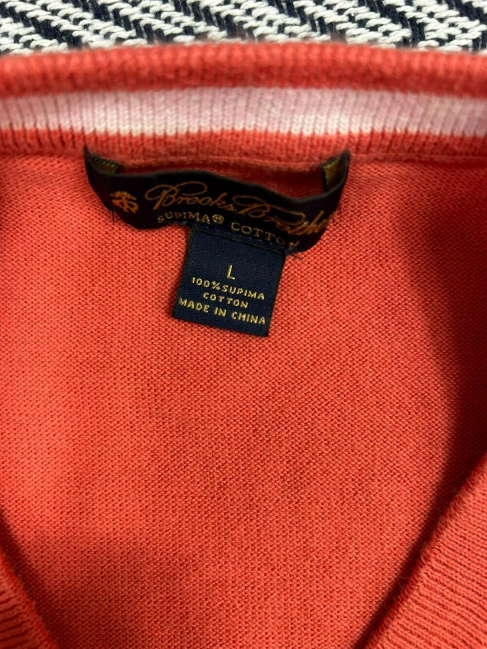 Brooks Brothers Mens Coral V-Neck Sweater Supima Cotton Size Large - Picture 4 of 8